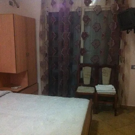 Ws Real Estate Devi Aparthotel *